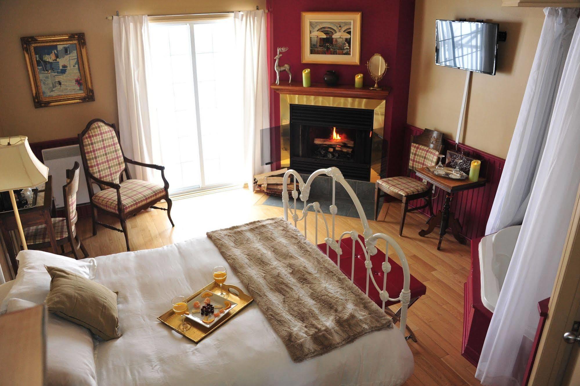 L'Authentique Auberge De Charlevoix Les Éboulements Εξωτερικό φωτογραφία
