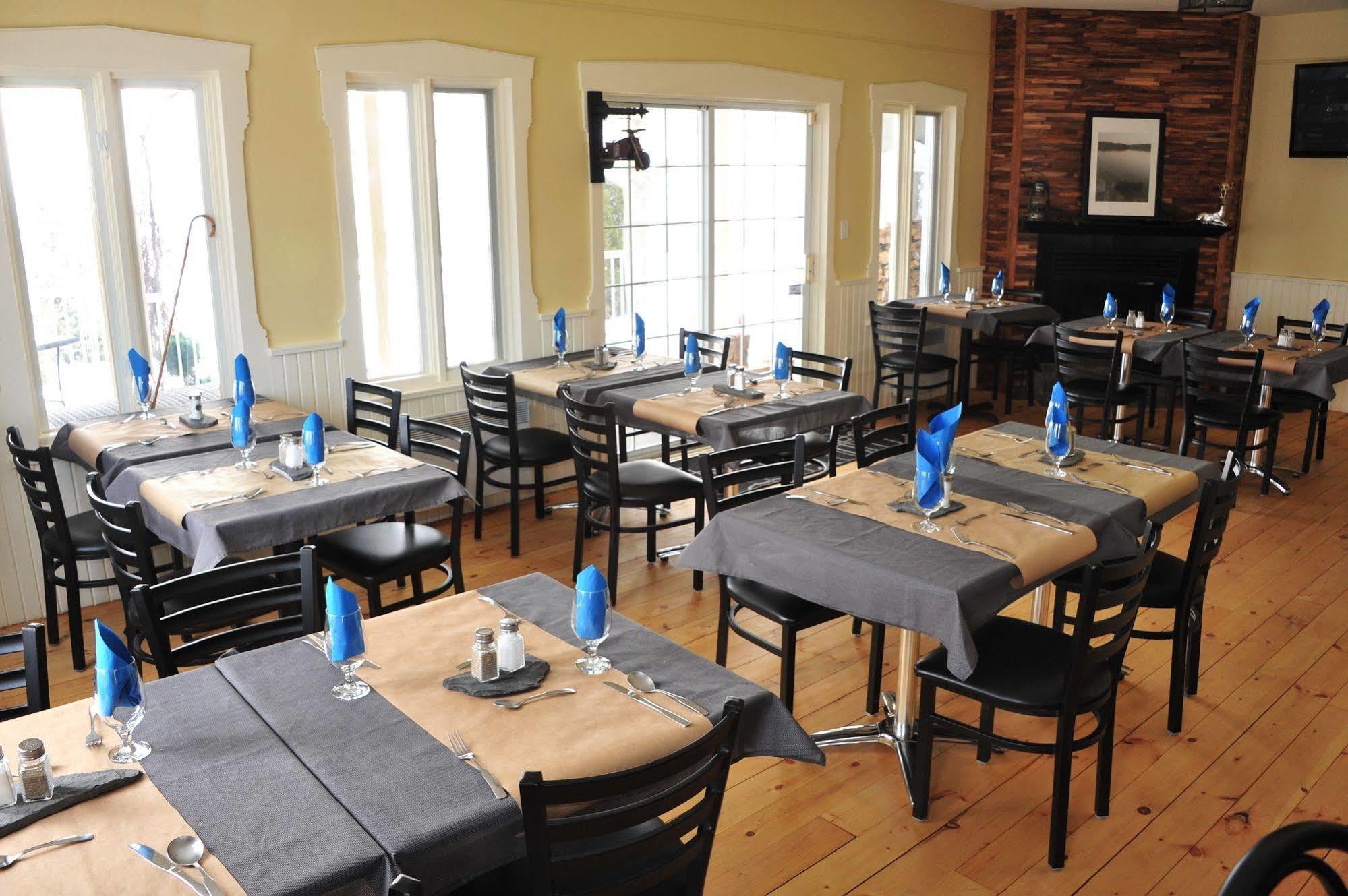 L'Authentique Auberge De Charlevoix Les Éboulements Εξωτερικό φωτογραφία
