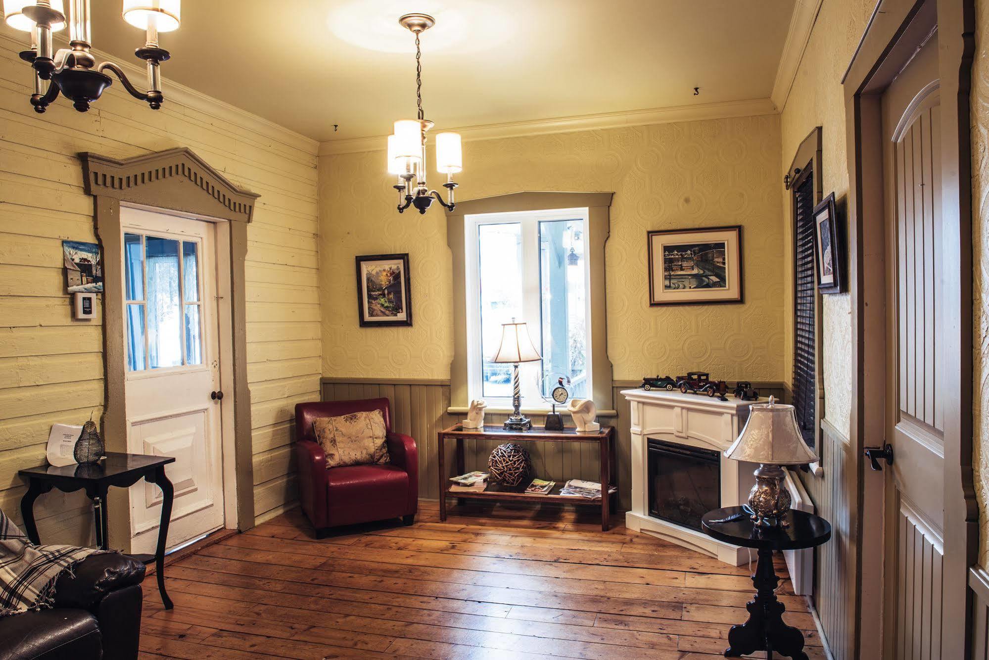 L'Authentique Auberge De Charlevoix Les Éboulements Εξωτερικό φωτογραφία