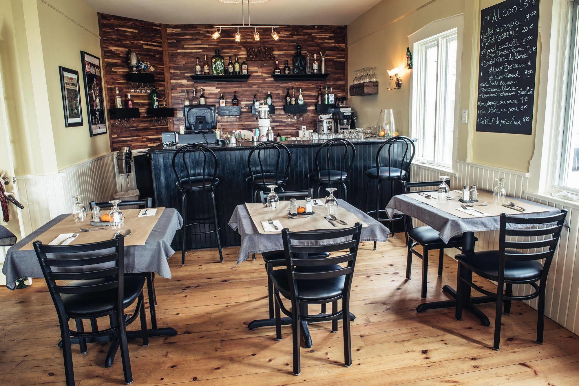 L'Authentique Auberge De Charlevoix Les Éboulements Εξωτερικό φωτογραφία